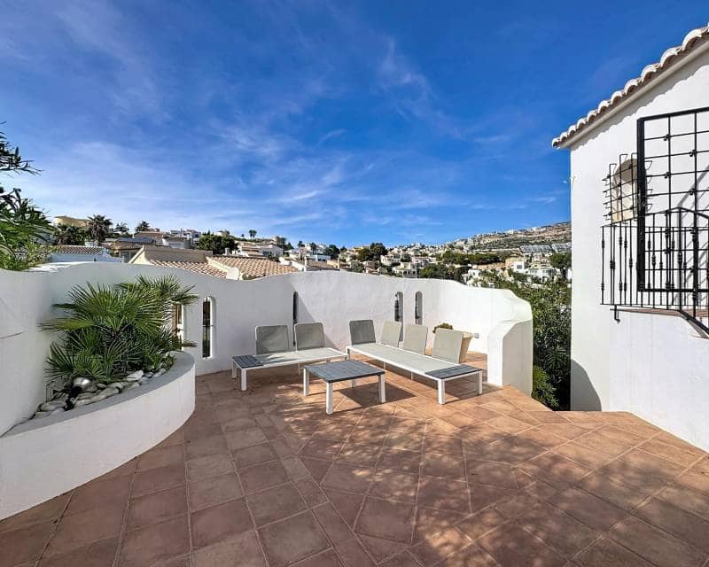 Chalet de 5 habitaciones en Benitachell / Benitatxell en venta con piscina - 550.000 € (Ref: 9457747)