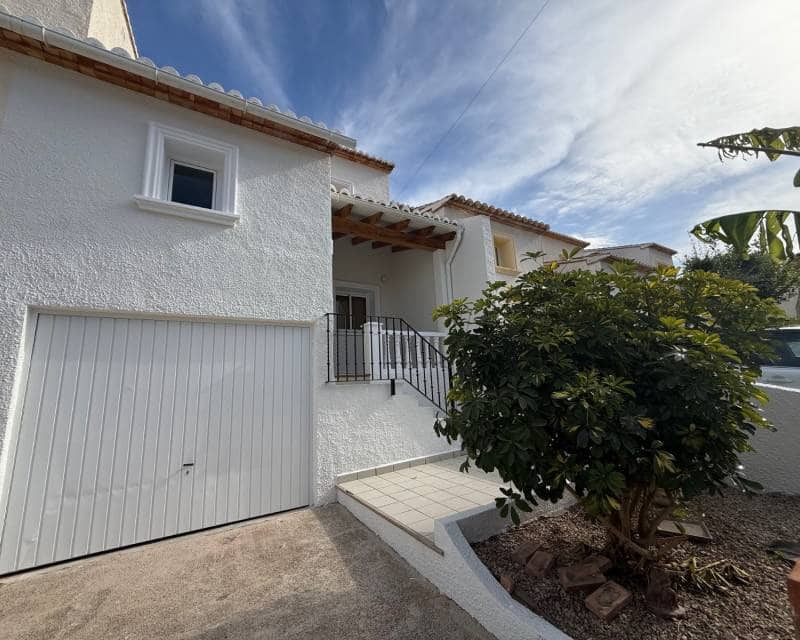 3 bedroom Terraced Villa for sale in Benissa with pool - € 350,000 (Ref: 9473196)