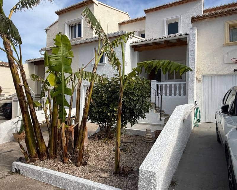 3 bedroom Terraced Villa for sale in Benissa with pool - € 350,000 (Ref: 9473196)