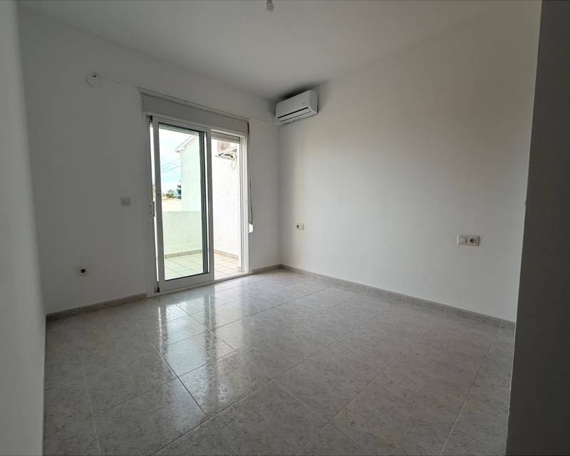 3 Zimmer Reihenhaus zu verkaufen in Benissa mit Pool Garage - 350.000 € (Ref: 9473196)