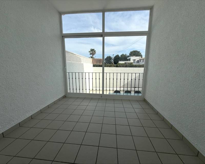 3 Zimmer Reihenhaus zu verkaufen in Benissa mit Pool Garage - 350.000 € (Ref: 9473196)