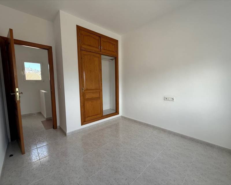 3 Zimmer Reihenhaus zu verkaufen in Benissa mit Pool Garage - 350.000 € (Ref: 9473196)