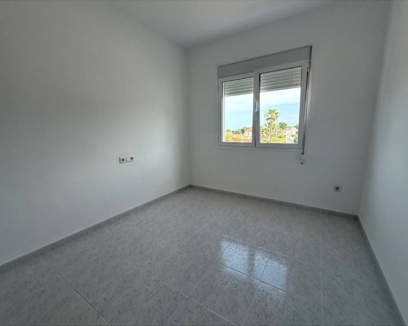 3 Zimmer Reihenhaus zu verkaufen in Benissa mit Pool Garage - 350.000 € (Ref: 9473196)