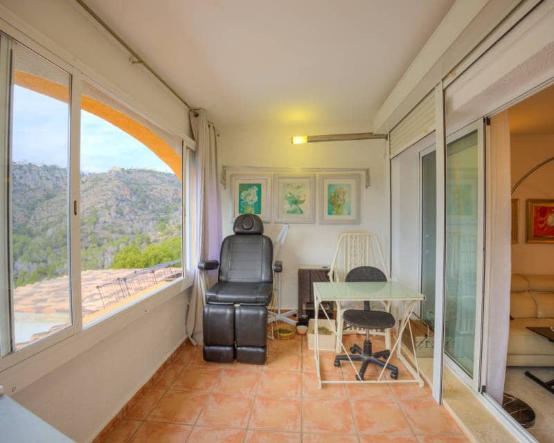 2 bedroom Apartment for sale in Cumbre del Sol with pool - € 190,000 (Ref: 9482390)