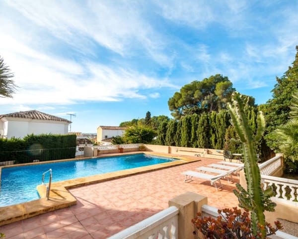 3 soveværelse Villa til salg i Moraira, Teulada-Moraira med swimmingpool - € 1.795.000 (Ref: 9489774)