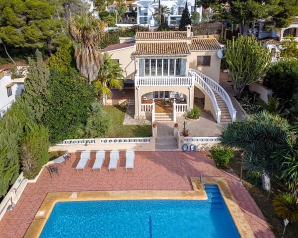 3 soveværelse Villa til salg i Moraira, Teulada-Moraira med swimmingpool - € 1.795.000 (Ref: 9489774)