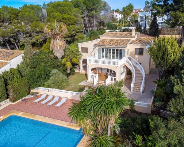 3 soveværelse Villa til salg i Moraira, Teulada-Moraira med swimmingpool - € 1.795.000 (Ref: 9489774)