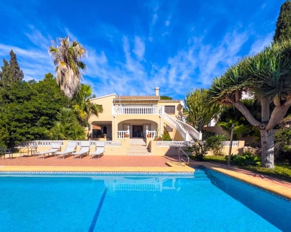3 soverom Villa til salgs i Moraira, Teulada-Moraira med svømmebasseng - € 1 795 000 (Ref: 9489774)