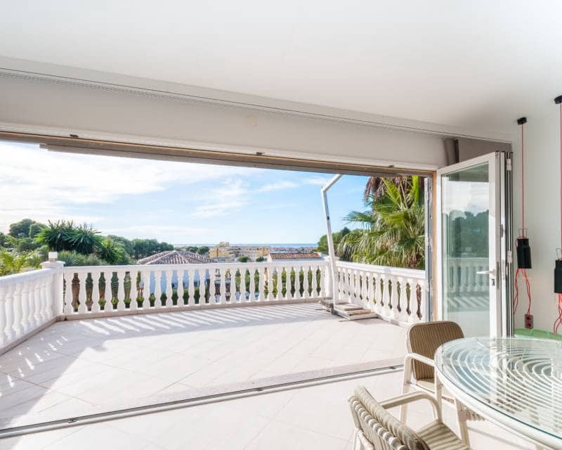 3 bedroom Villa for sale in Moraira with pool - € 1,795,000 (Ref: 9489774)