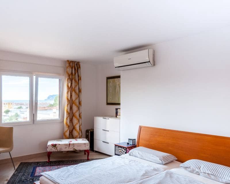 3 bedroom Villa for sale in Moraira with pool - € 1,795,000 (Ref: 9489774)