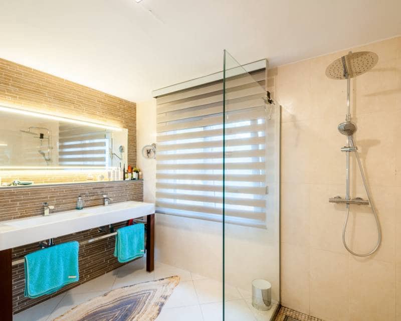 3 bedroom Villa for sale in Moraira with pool - € 1,795,000 (Ref: 9489774)