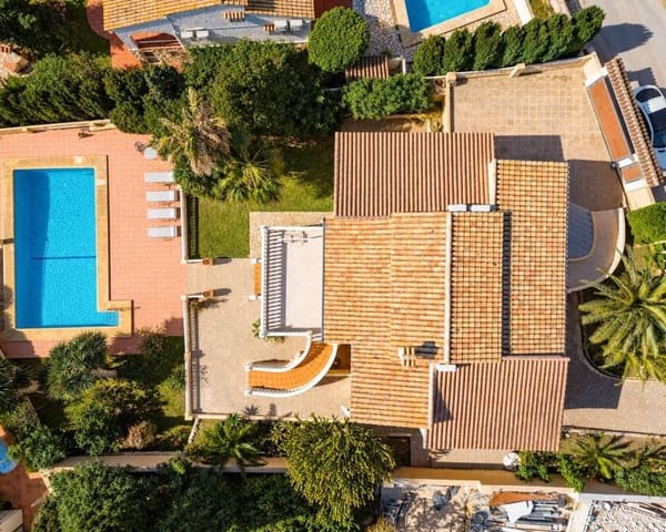 3 soverom Villa til salgs i Moraira, Teulada-Moraira med svømmebasseng garasje - € 1 425 000 (Ref: 9489774)