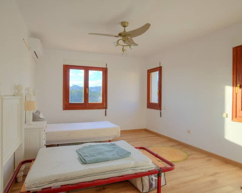 5 camera da letto Villa in vendita in Montemar con piscina garage - 840.000 € (Rif: 9490865)