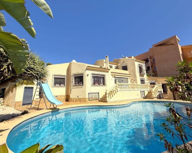 4 sypialnia Willa na sprzedaż w Moraira z basenem - 750 000 € (Ref: 9618575)