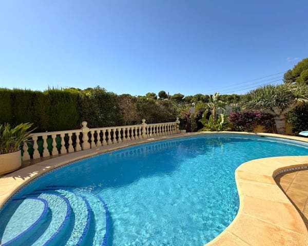 4 soveværelse Villa til salg i Pinar del Advocat - Cometa, Teulada-Moraira med swimmingpool - € 750.000 (Ref: 9618575)