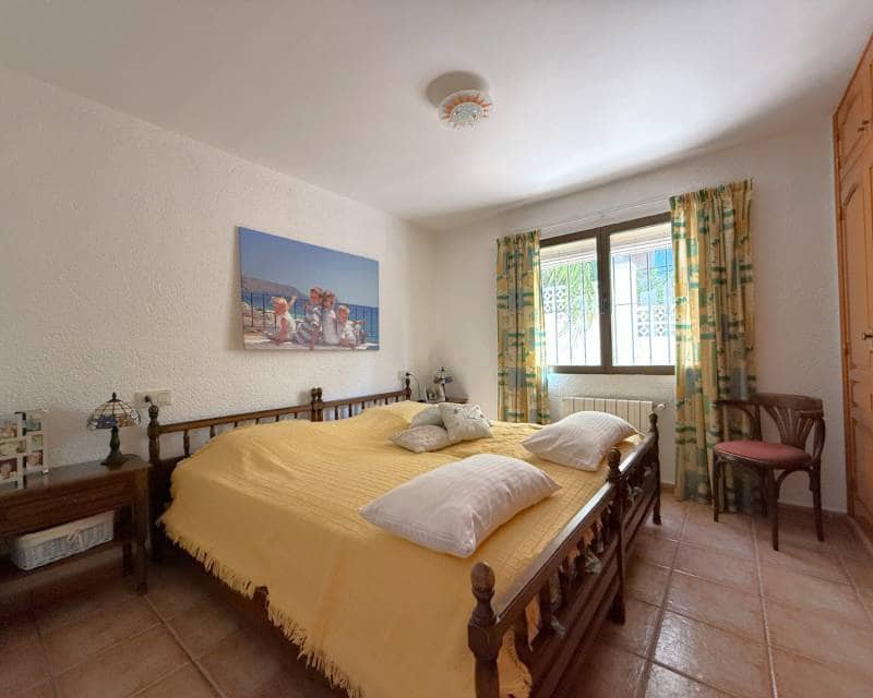 4 sypialnia Willa na sprzedaż w Moraira z basenem - 750 000 € (Ref: 9618575)