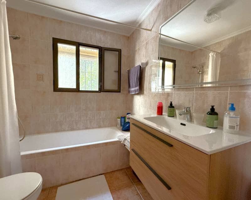 4 sypialnia Willa na sprzedaż w Moraira z basenem - 750 000 € (Ref: 9618575)