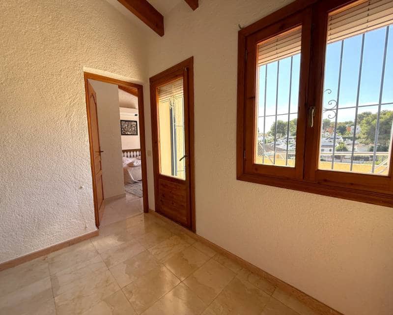 4 sypialnia Willa na sprzedaż w Moraira z basenem - 750 000 € (Ref: 9618575)