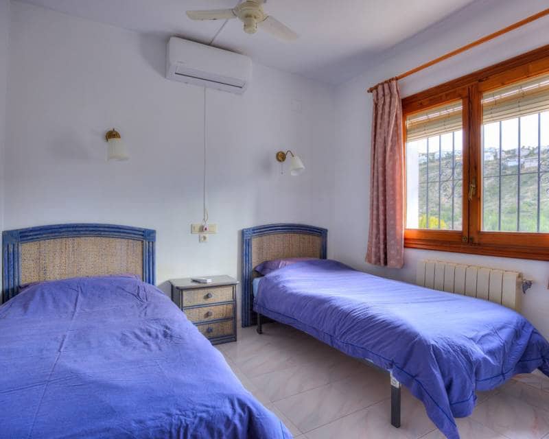 4 Zimmer Villa zu verkaufen in Moraira mit Pool - 599.000 € (Ref: 9618576)