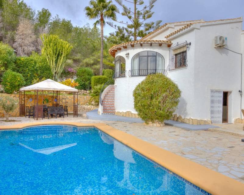 4 Zimmer Villa zu verkaufen in Moraira mit Pool - 599.000 € (Ref: 9618576)
