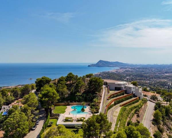 3 bedroom Apartment for sale in Altea with pool - € 1,995,000 (Ref: 9618578)