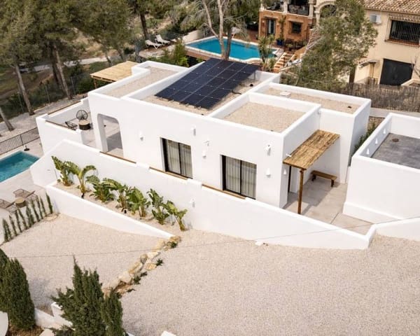 3 soverom Villa til salgs i Benissa med svømmebasseng garasje - € 1 095 000 (Ref: 9623202)