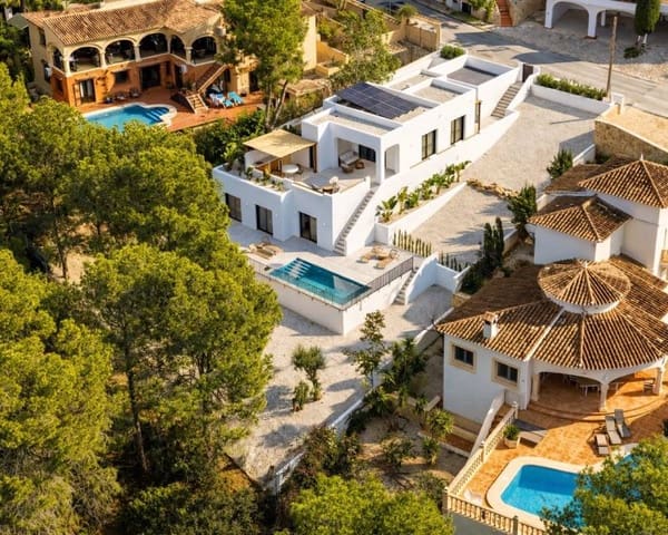 3 soverom Villa til salgs i Benissa med svømmebasseng garasje - € 1 095 000 (Ref: 9623202)