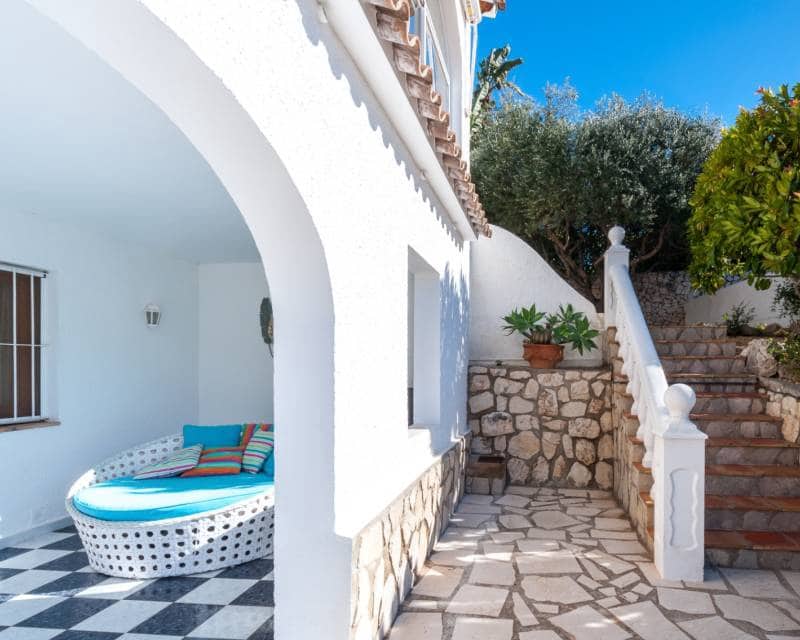 5 soverom Villa til salgs i Benissa med svømmebasseng - € 775 000 (Ref: 9623203)