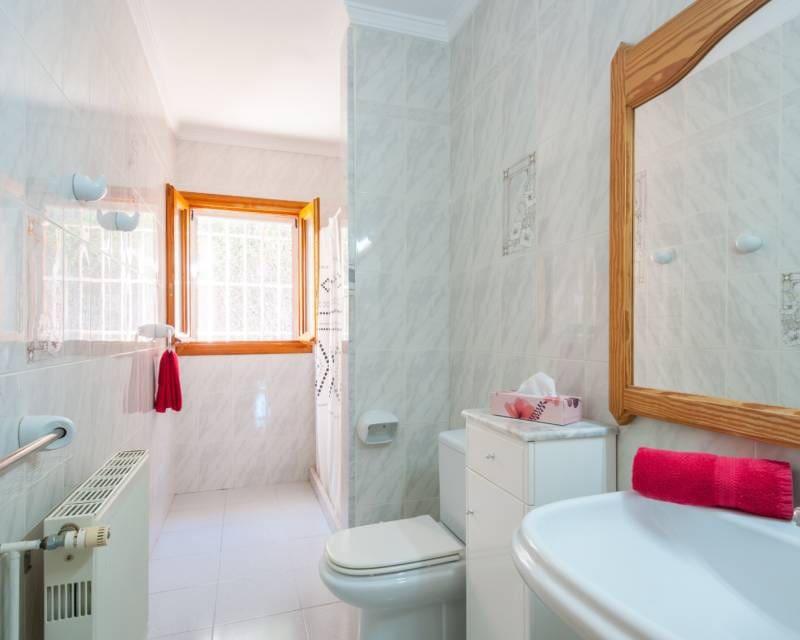 5 soverom Villa til salgs i Benissa med svømmebasseng - € 775 000 (Ref: 9623203)