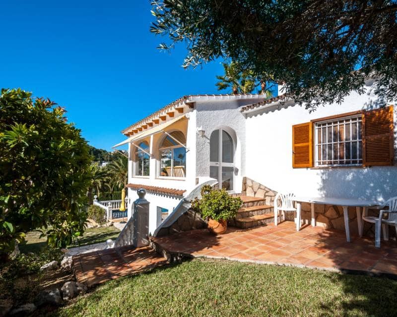 5 soverom Villa til salgs i Benissa med svømmebasseng - € 775 000 (Ref: 9623203)