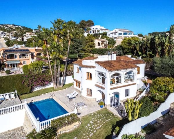 5 soverom Villa til salgs i Benissa med svømmebasseng - € 775 000 (Ref: 9623203)