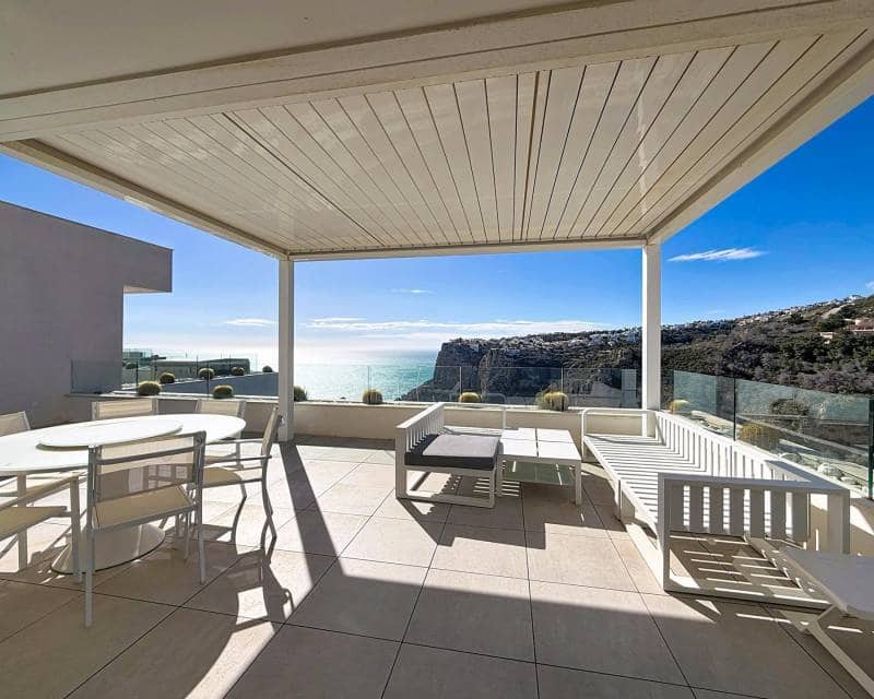 Apartamento de 3 habitaciones en Benitachell / Benitatxell en venta con piscina garaje - 750.000 € (Ref: 9626089)