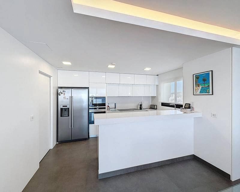 Apartamento de 3 habitaciones en Benitachell / Benitatxell en venta con piscina garaje - 750.000 € (Ref: 9626089)