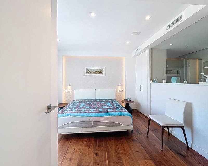 Apartamento de 3 habitaciones en Benitachell / Benitatxell en venta con piscina garaje - 750.000 € (Ref: 9626089)