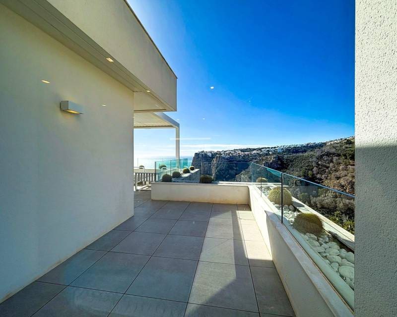 Apartamento de 3 habitaciones en Benitachell / Benitatxell en venta con piscina garaje - 750.000 € (Ref: 9626089)