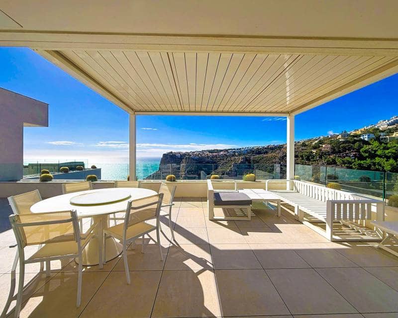 Apartamento de 3 habitaciones en Benitachell / Benitatxell en venta con piscina garaje - 750.000 € (Ref: 9626089)