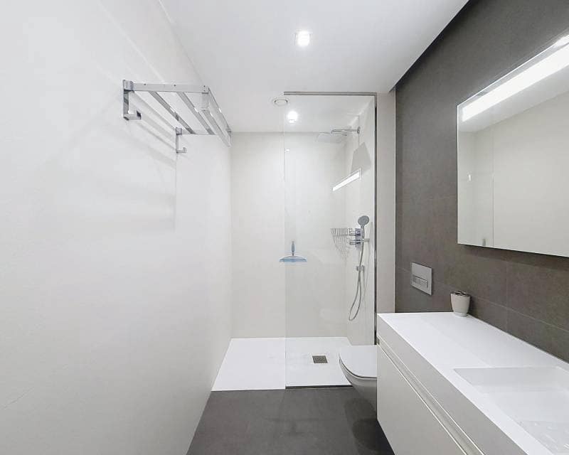 Apartamento de 3 habitaciones en Benitachell / Benitatxell en venta con piscina garaje - 750.000 € (Ref: 9626089)