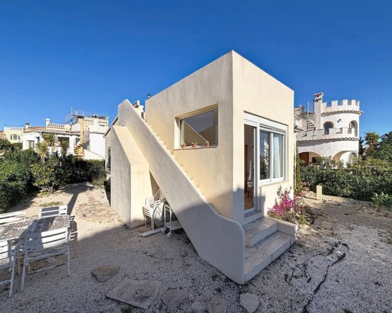 2 chambre Villa/Maison à vendre à Benitachell / Benitatxell avec piscine - 380 000 € (Ref: 9626296)