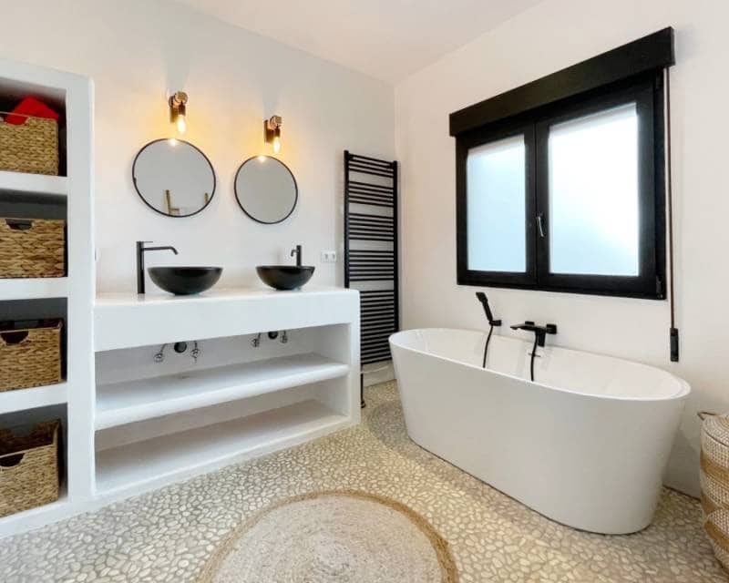 4 sovrum Villa till salu i Moraira med pool - 1 199 000 € (Ref: 9666993)