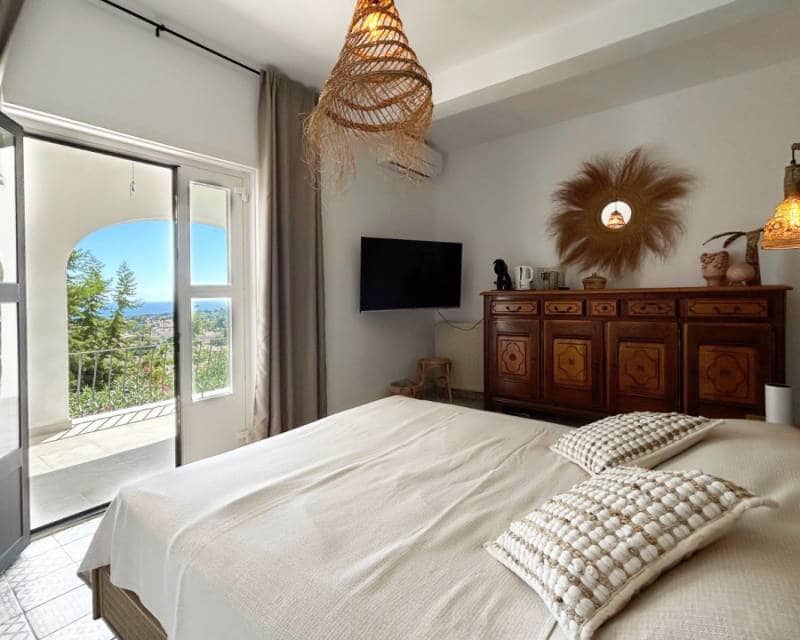 4 sovrum Villa till salu i Moraira med pool - 1 199 000 € (Ref: 9666993)