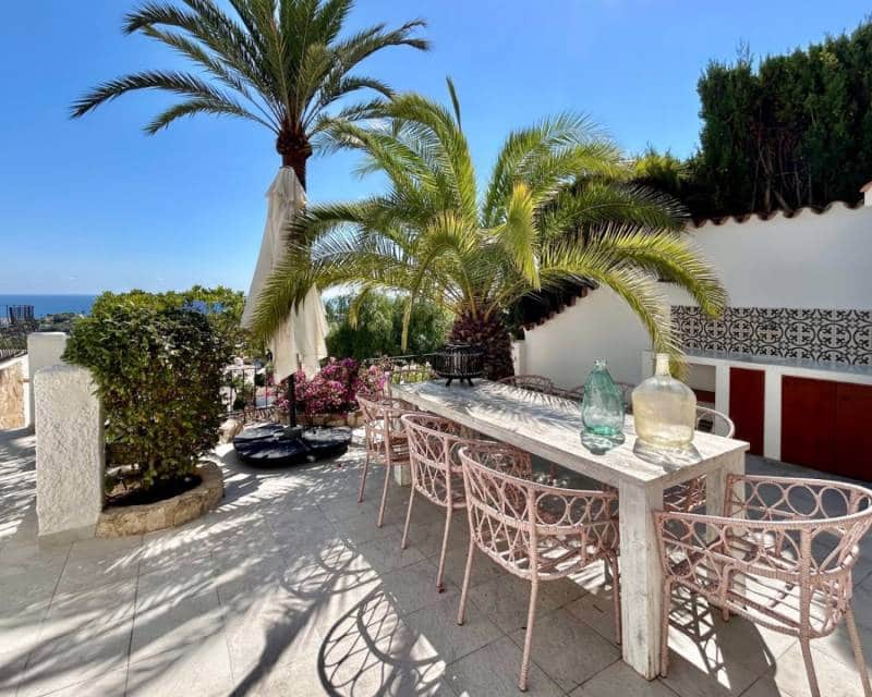 4 sovrum Villa till salu i Moraira med pool - 1 199 000 € (Ref: 9666993)