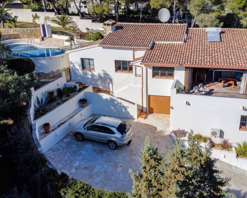 4 bedroom Villa for sale in Moraira with pool garage - € 1,190,000 (Ref: 9666994)