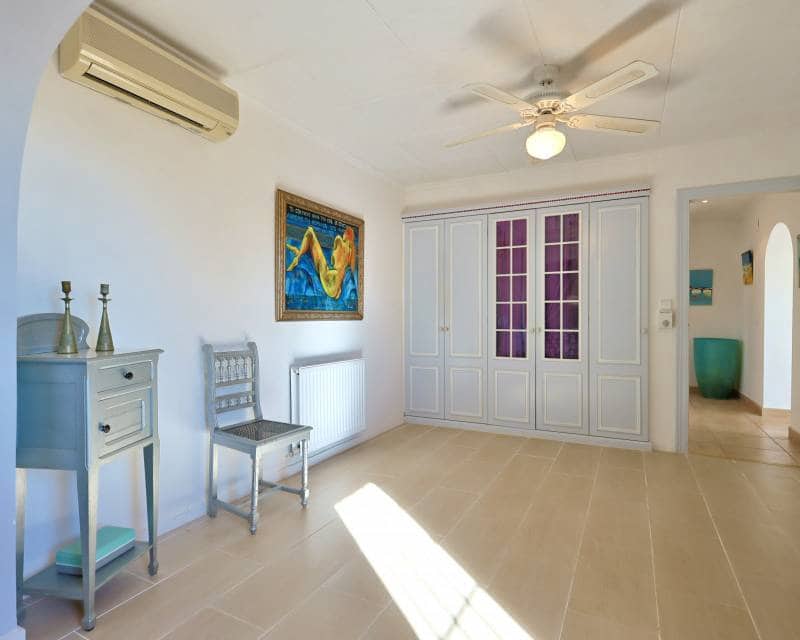 4 sypialnia Willa na sprzedaż w Javea / Xabia z basenem - 750 000 € (Ref: 9666995)