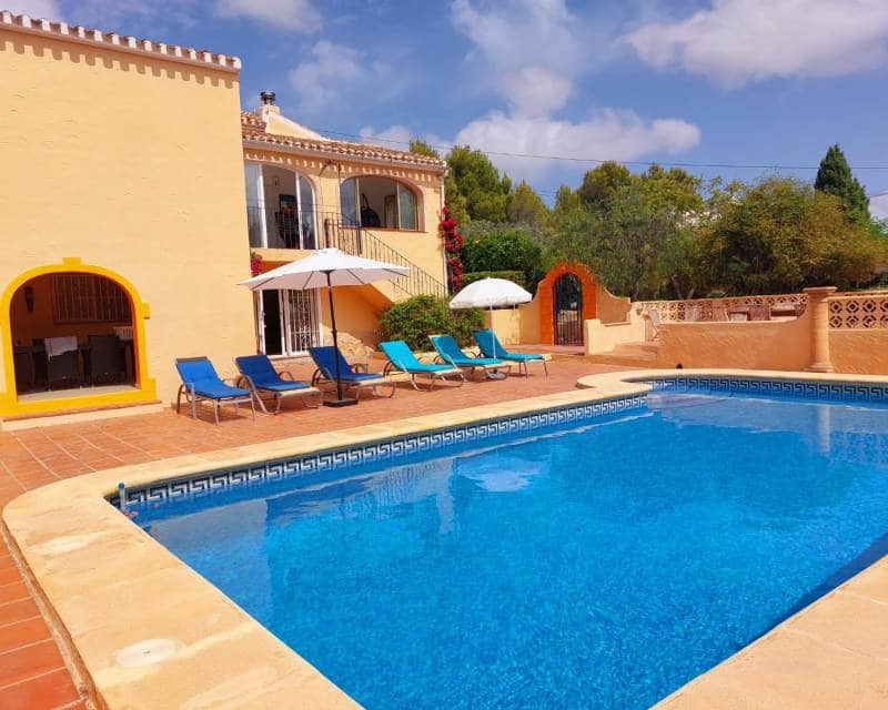 4 sypialnia Willa na sprzedaż w Javea / Xabia z basenem - 750 000 € (Ref: 9666995)