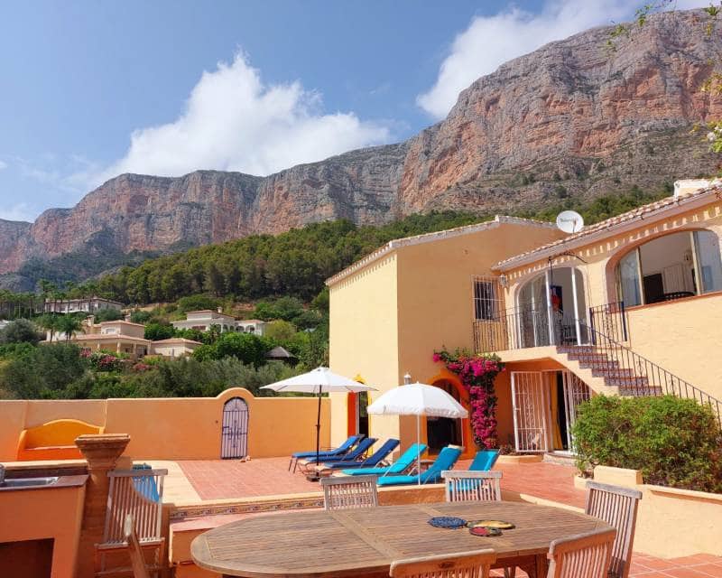 4 sypialnia Willa na sprzedaż w Javea / Xabia z basenem - 750 000 € (Ref: 9666995)