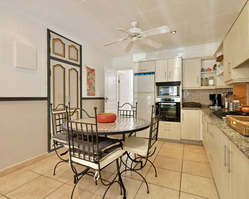 4 soverom Villa til salgs i Javea / Xabia med svømmebasseng - € 750 000 (Ref: 9666995)