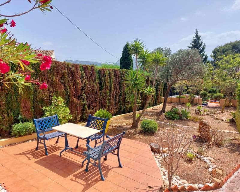 4 soverom Villa til salgs i Javea / Xabia med svømmebasseng - € 750 000 (Ref: 9666995)