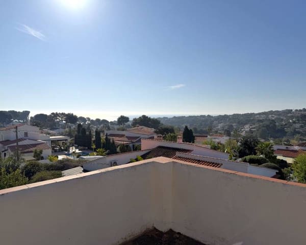 3 bedroom Villa for sale in Pinar del Advocat - Cometa, Teulada-Moraira with pool garage - € 665,000 (Ref: 9694039)