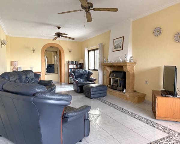 3 bedroom Villa for sale in Pinar del Advocat - Cometa, Teulada-Moraira with pool garage - € 665,000 (Ref: 9694039)