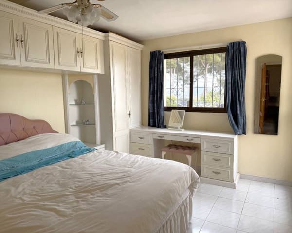 3 bedroom Villa for sale in Pinar del Advocat - Cometa, Teulada-Moraira with pool garage - € 665,000 (Ref: 9694039)